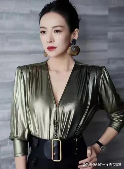 刘大锤最新爆料汪峰视频,揭秘摇滚传奇背后的故事 第1张 刘大锤最新爆料汪峰视频,揭秘摇滚传奇背后的故事 第1张